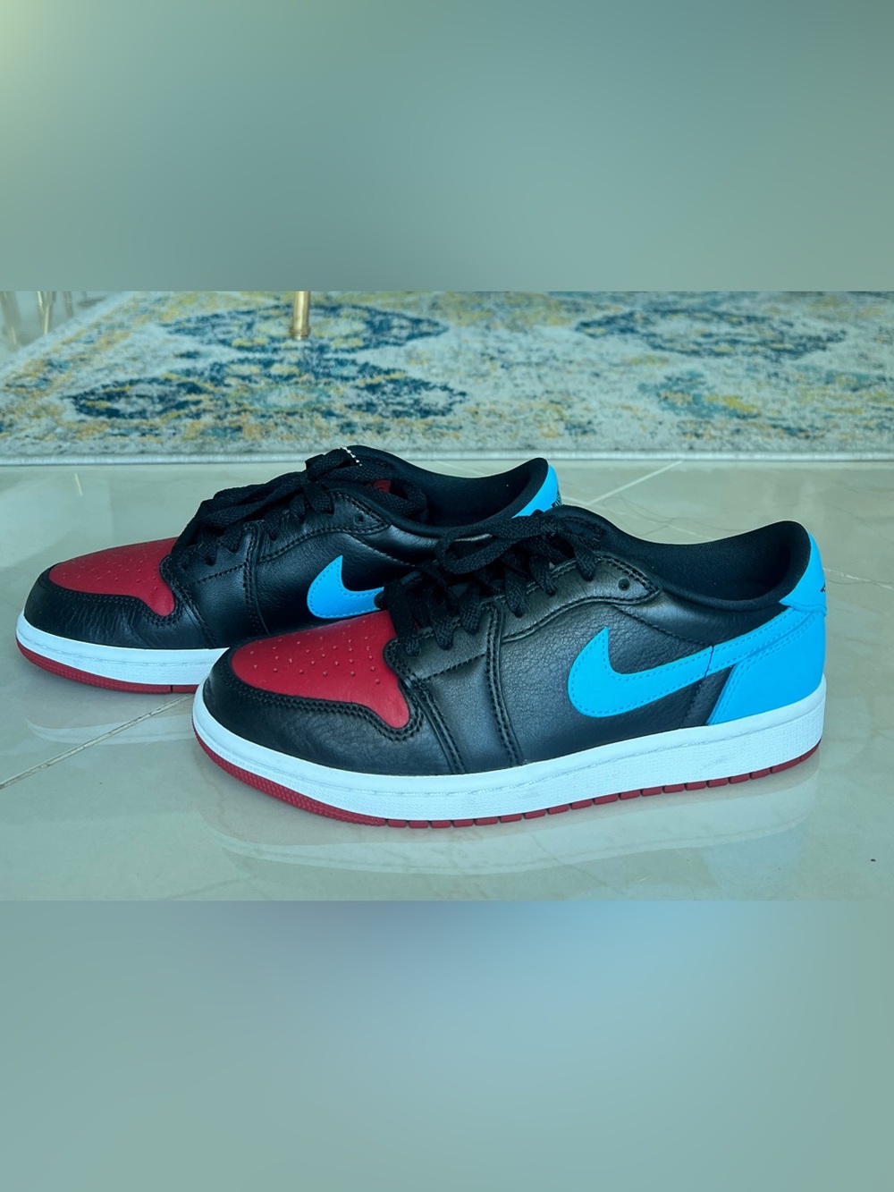 Air Jordan 1 Low Black Red Blue Women’s Size 8 Worn Once
